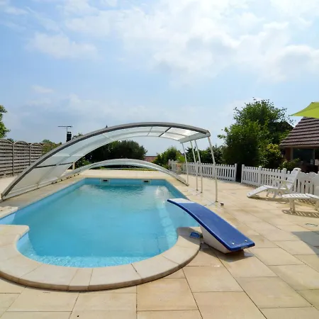 Cosy House With Private Pool In Folleville Holiday home *