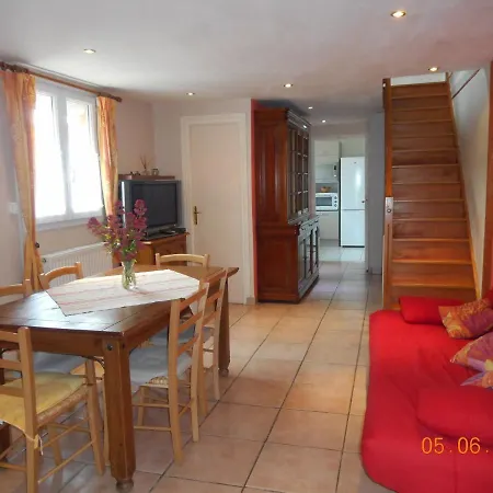 Cosy House With Private Pool In Folleville Holiday home Sourdon