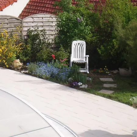 Holiday home Cosy House With Private Pool In Folleville *