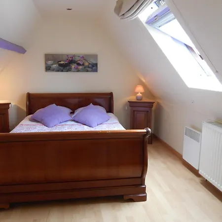 Folleville Near Asterix Park *